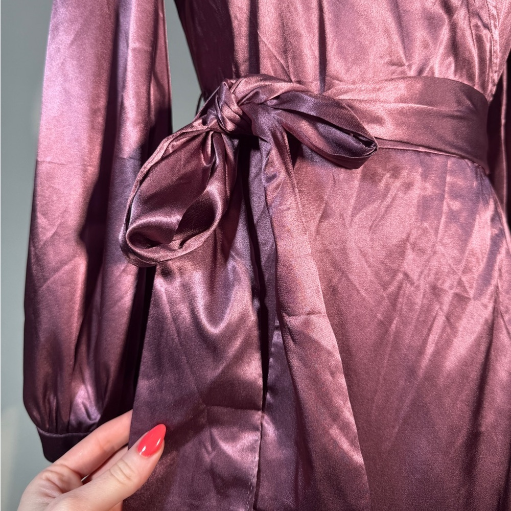 HOLLYWOODLAND BY ELLE REBEL STARLET SATIN ROBE GOWN IN PURPLE - Picture 7 of 11